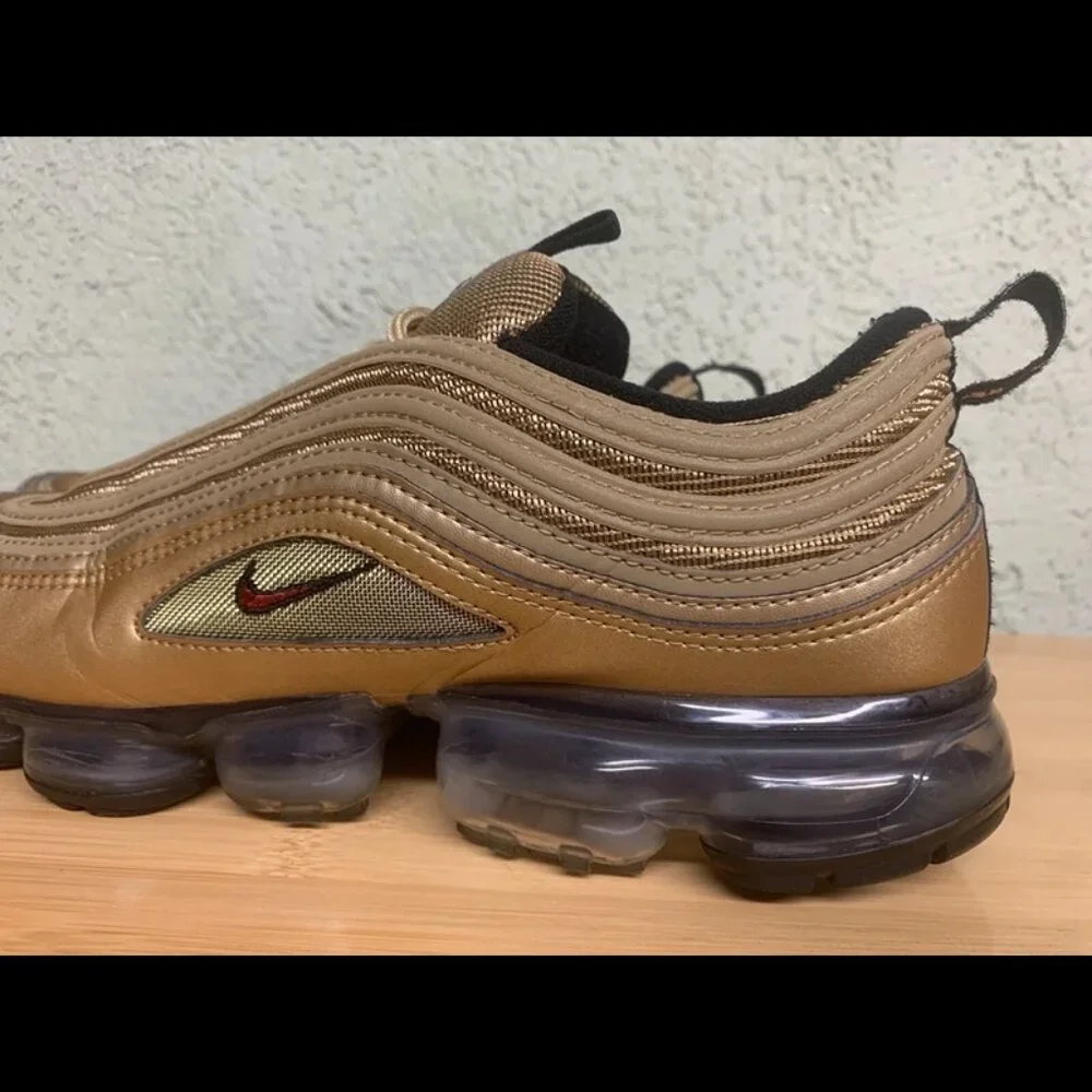 Size 10.5‎ - Nike Air VaporMax 97 Metallic Gold 2018